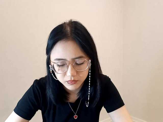 MyrleHenggeler's BongaCams show and profile