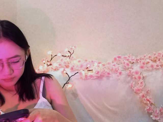 MyrleHenggeler live cam on BongaCams
