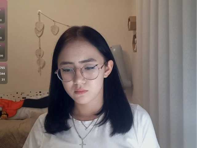 MyrleHenggeler live cam on BongaCams