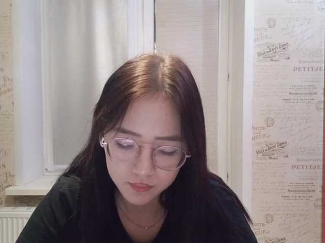 MyrleHenggeler live cam on BongaCams