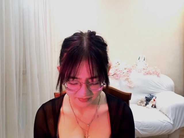 MyrleHenggeler live cam on BongaCams