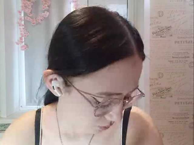 MyrleHenggeler live cam on BongaCams