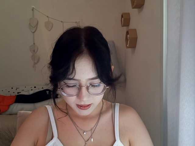 MyrleHenggeler live cam on BongaCams