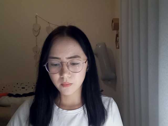MyrleHenggeler live cam on BongaCams