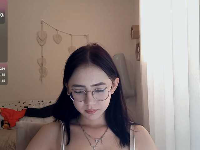 MyrleHenggeler live cam on BongaCams