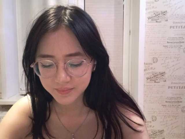 MyrleHenggeler live cam on BongaCams