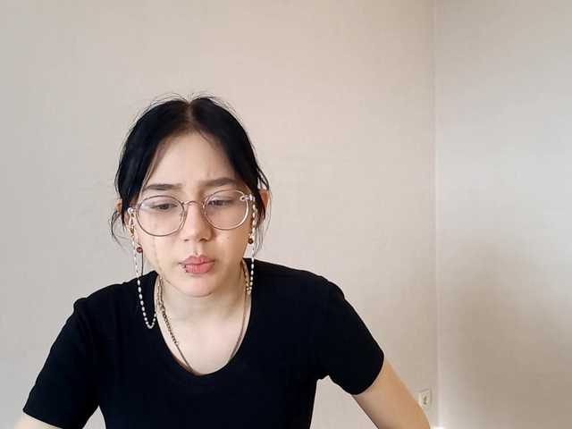 MyrleHenggeler's BongaCams show and profile