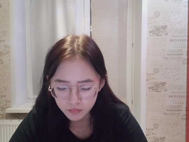 MyrleHenggeler live cam on BongaCams