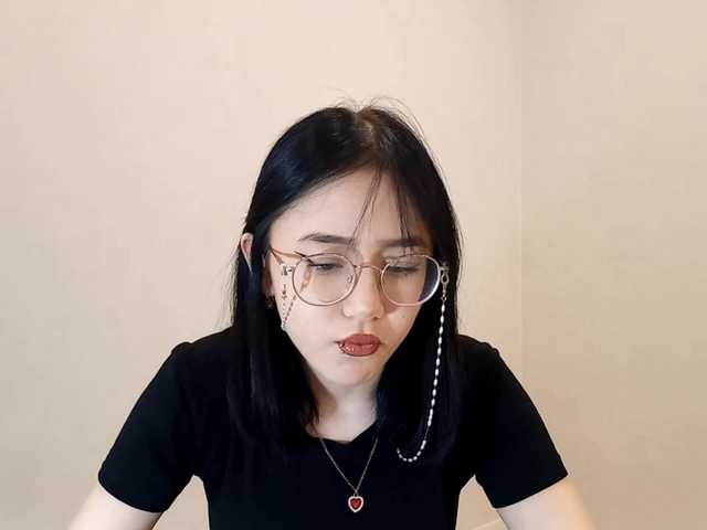 MyrleHenggeler's BongaCams show and profile