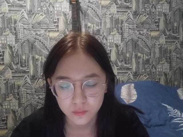 MyrleHenggeler live cam on BongaCams