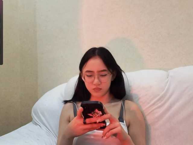 MyrleHenggeler live cam on BongaCams