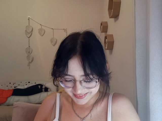 MyrleHenggeler live cam on BongaCams