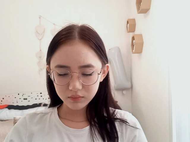 MyrleHenggeler live cam on BongaCams