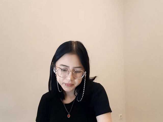 MyrleHenggeler's BongaCams show and profile