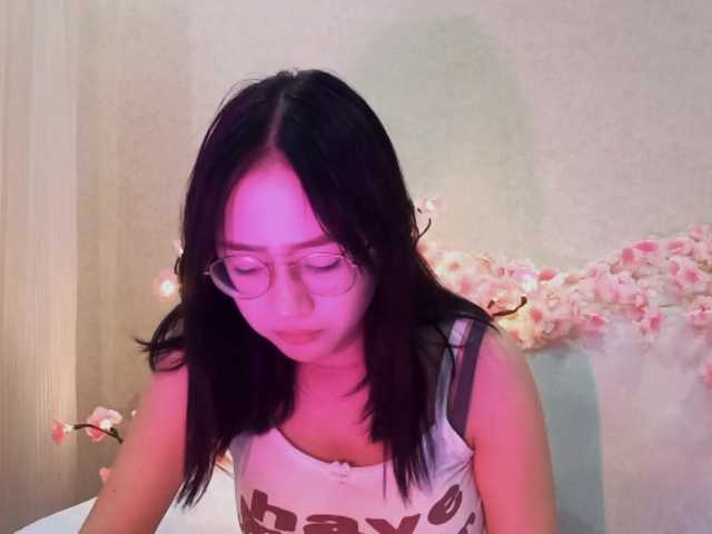 MyrleHenggeler live cam on BongaCams