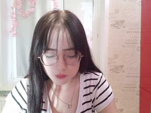 MyrleHenggeler live cam on BongaCams