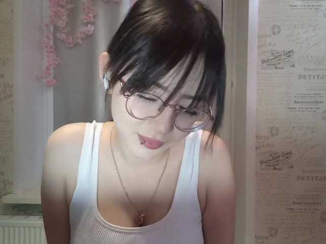 MyrleHenggeler live cam on BongaCams
