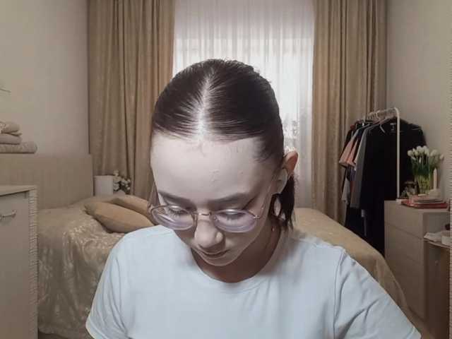 MyrleHenggeler live cam on BongaCams
