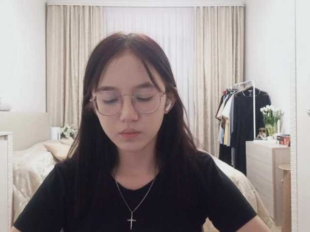 MyrleHenggeler live cam on BongaCams