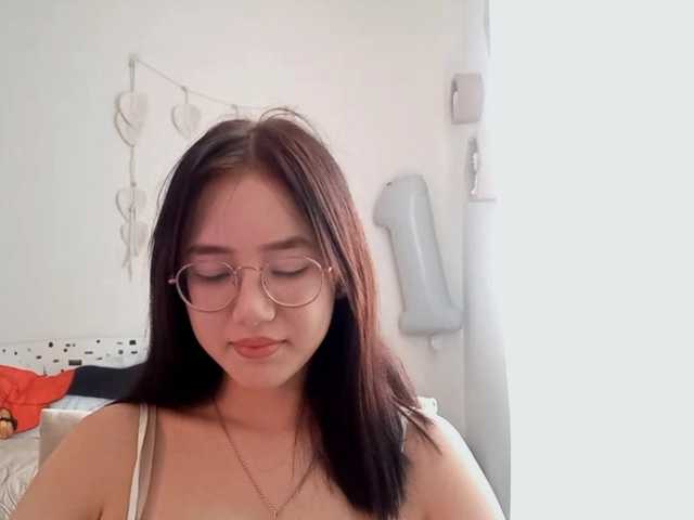 MyrleHenggeler live cam on BongaCams