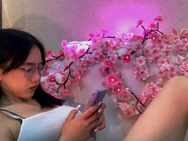 MyrleHenggeler live cam on BongaCams