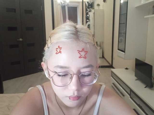 MyrleHenggeler live cam on BongaCams