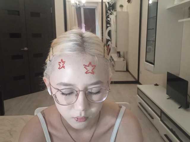 MyrleHenggeler live cam on BongaCams