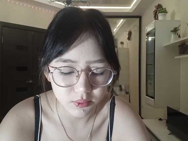 MyrleHenggeler live cam on BongaCams