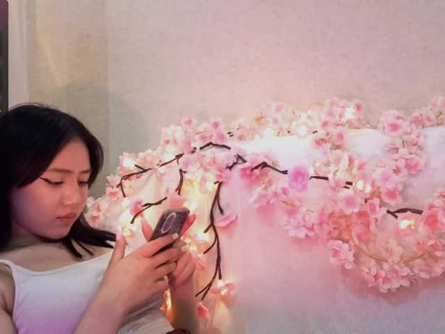 MyrleHenggeler live cam on BongaCams