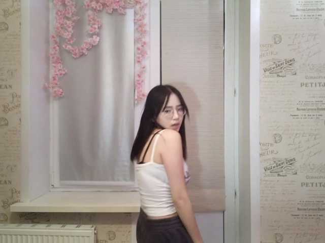 MyrleHenggeler live cam on BongaCams