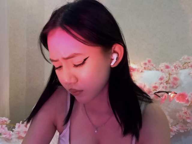 MyrleHenggeler live cam on BongaCams