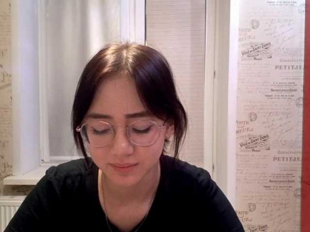 MyrleHenggeler live cam on BongaCams