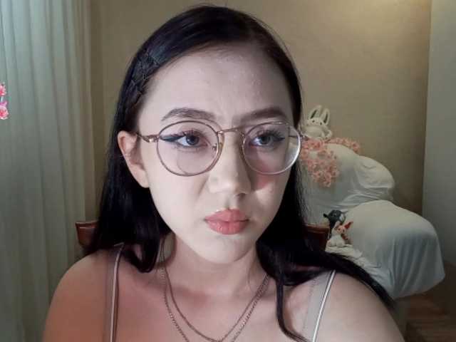 MyrleHenggeler live cam on BongaCams