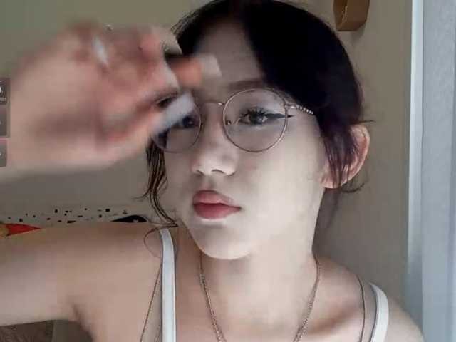 MyrleHenggeler live cam on BongaCams