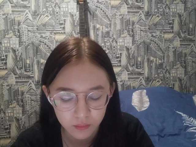 MyrleHenggeler live cam on BongaCams