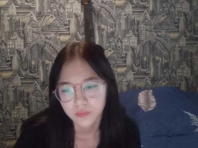 MyrleHenggeler live cam on BongaCams