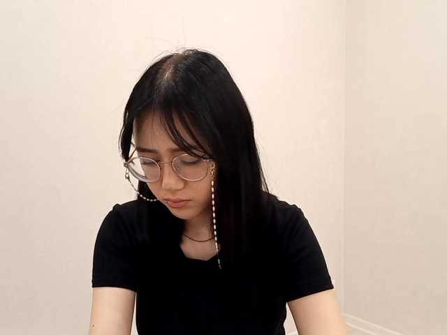 MyrleHenggeler's BongaCams show and profile