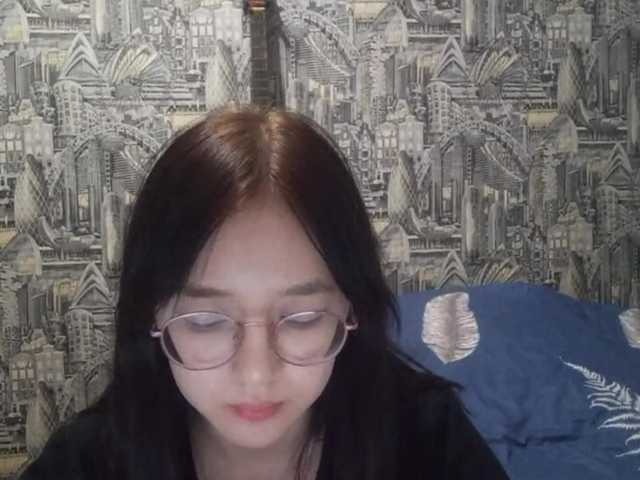 MyrleHenggeler live cam on BongaCams