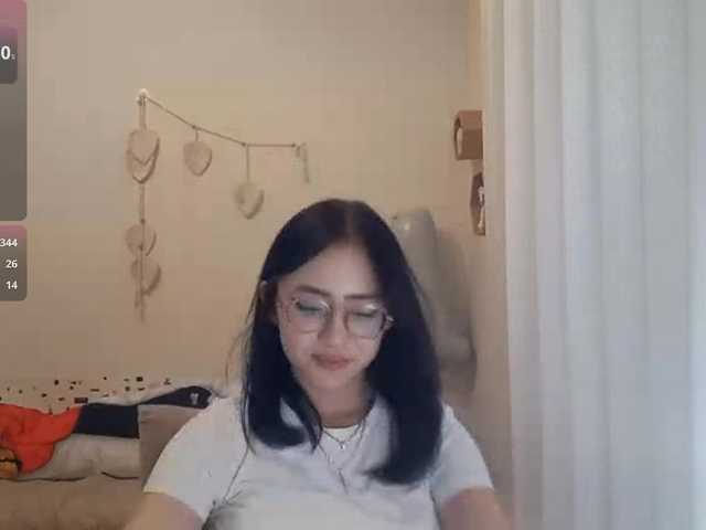 MyrleHenggeler live cam on BongaCams