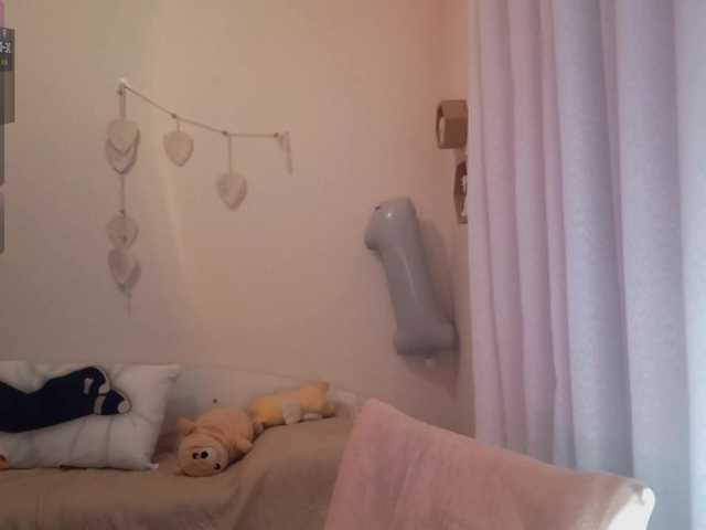 MyrleHenggeler live cam on BongaCams