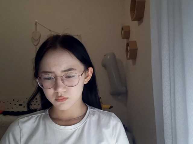MyrleHenggeler live cam on BongaCams