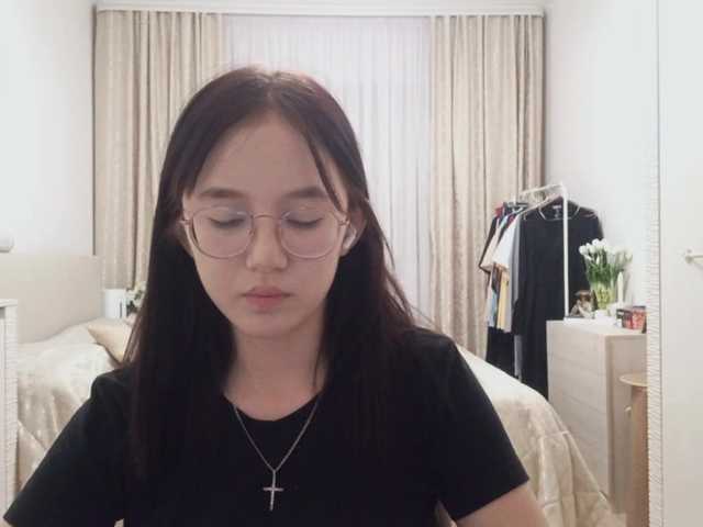 MyrleHenggeler live cam on BongaCams