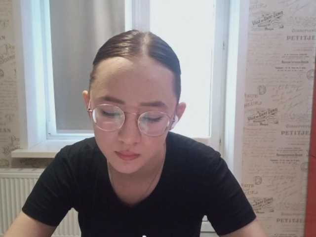 MyrleHenggeler live cam on BongaCams