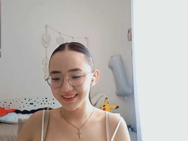 MyrleHenggeler live webcam show