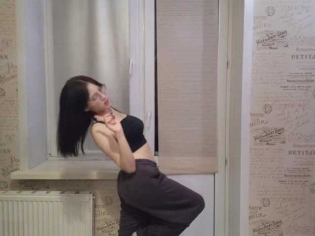 MyrleHenggeler live cam on BongaCams