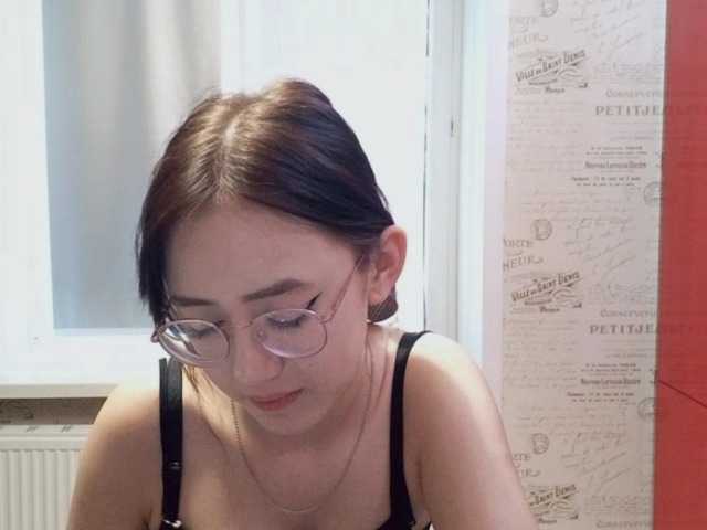 MyrleHenggeler live cam on BongaCams