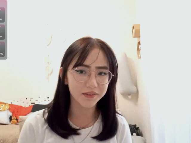 MyrleHenggeler live cam on BongaCams
