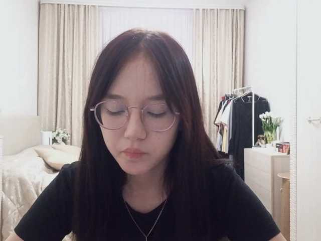 MyrleHenggeler live cam on BongaCams