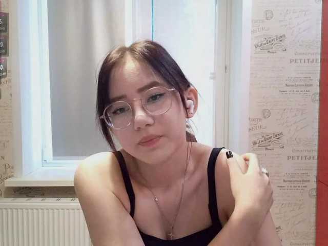 MyrleHenggeler live cam on BongaCams