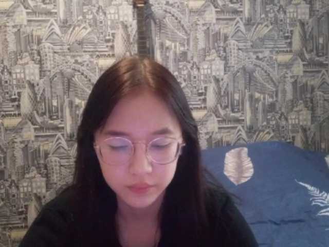 MyrleHenggeler live cam on BongaCams